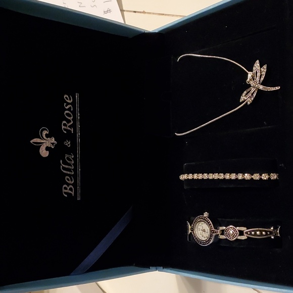 Bella & Rose Jewelry Set - Picture 1 of 1